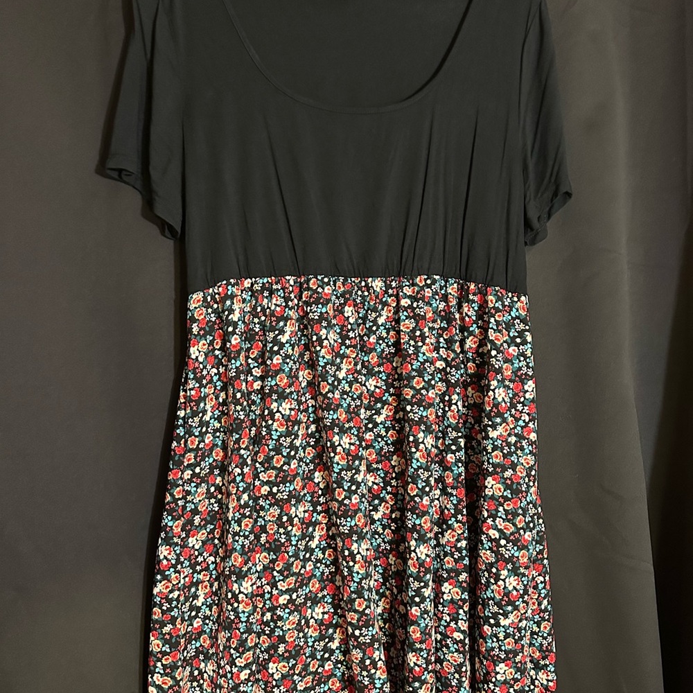 SHEIN Curve Black Floral Dress